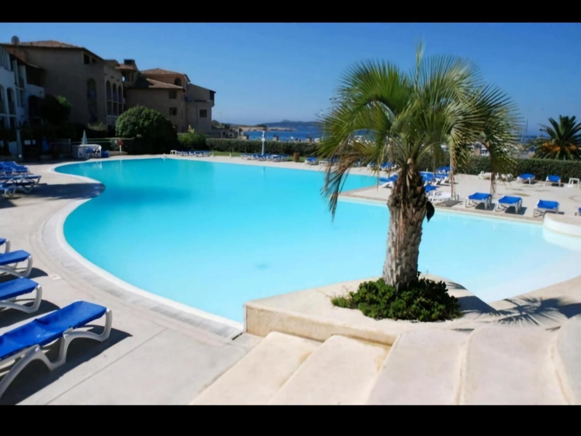 Appartement T2 - Bord De Mer - Piscine Six-Fours-les-Plages Εξωτερικό φωτογραφία